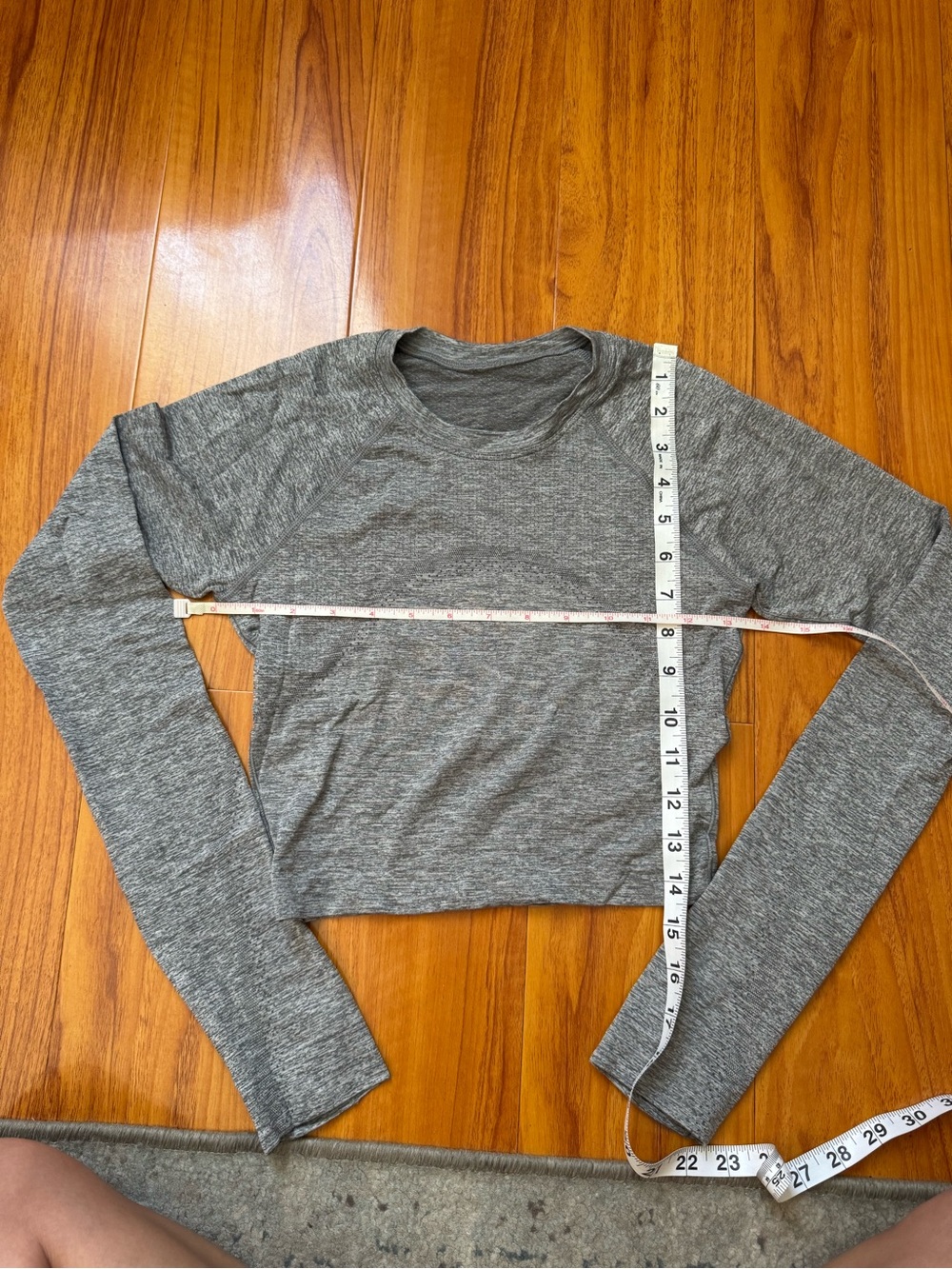 lululemon athletica Heathered Gray Long-Sleeve Crop Top